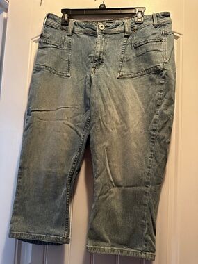 Riders by Lee Light Wash Cropped Pocket Jeans